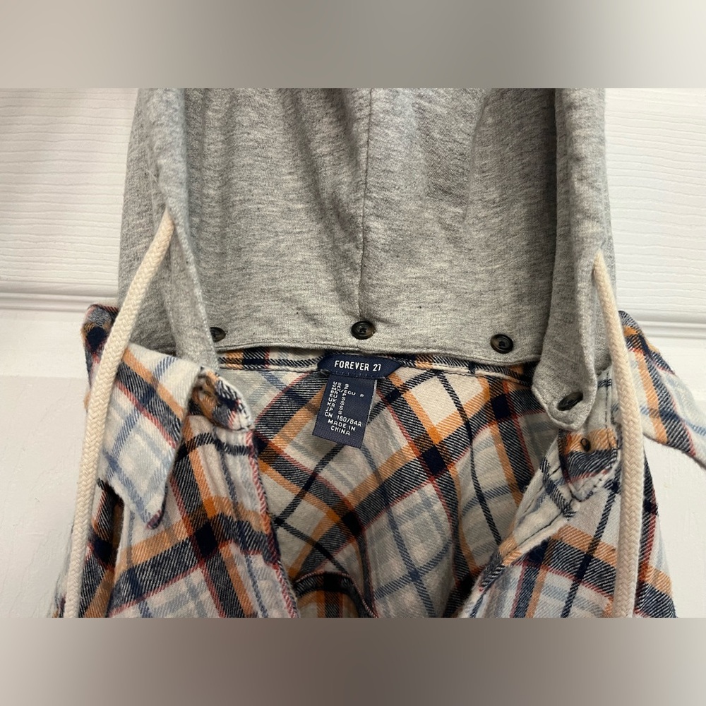 Forever 21 Plaid Hooded Shirt Jacket - Picture 4 of 4